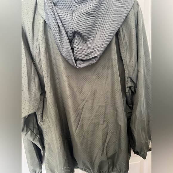 Old Navy Windbreaker - Picture 3 of 3